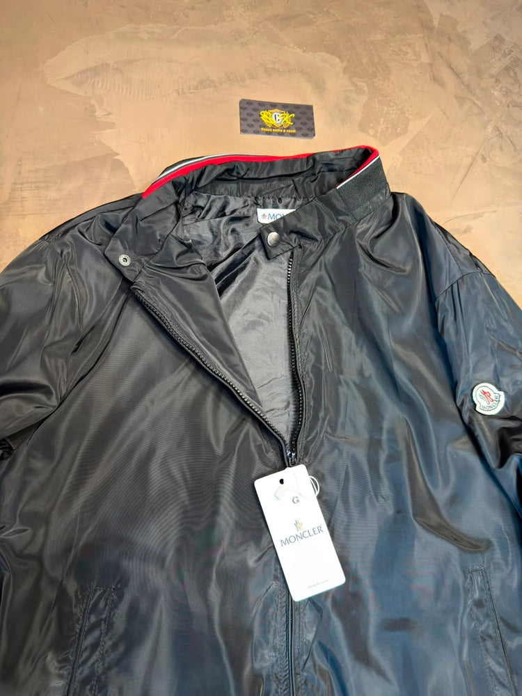 JAQUETA MONCLER IMPERMEÁVEL
