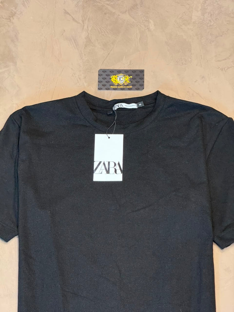 Camiseta Lisa - PRETA