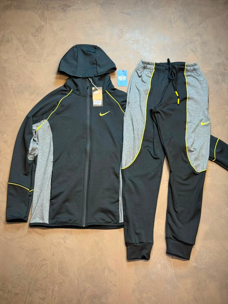 CONJUNTO TECH FLEECE