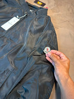 JAQUETA MONCLER IMPERMEÁVEL