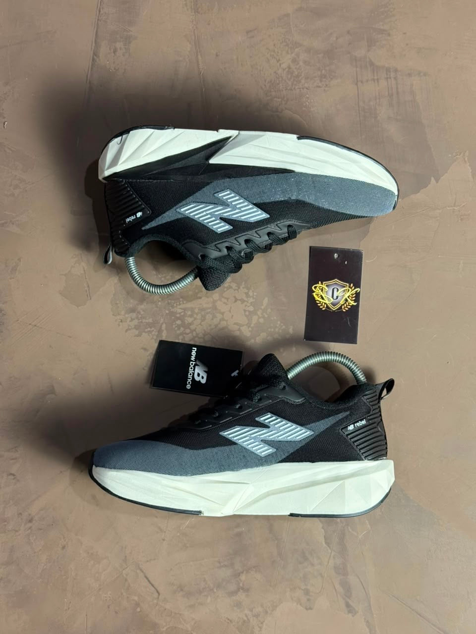 TENIS NB REBEL