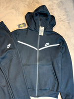 CONJUNTO TECH FLEECE BALACHAVA - PRETO