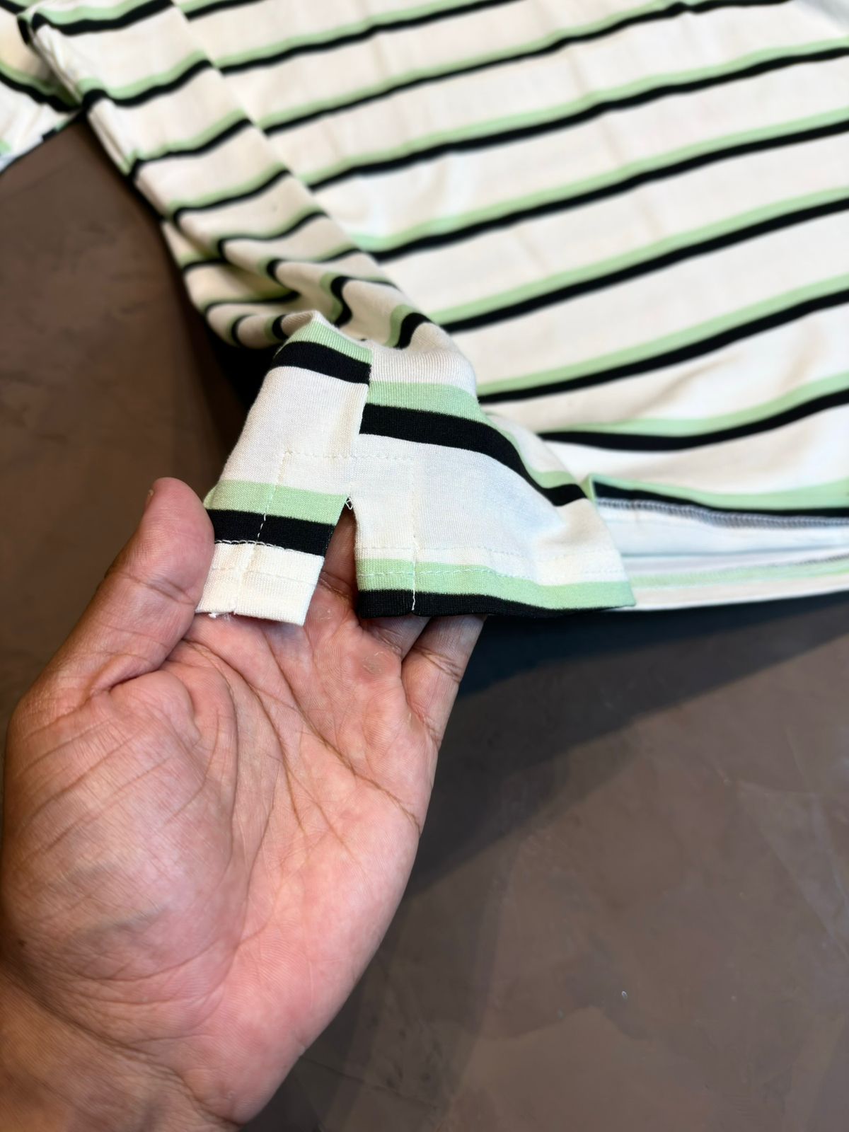 CAMISETA LISTRADA BROOKS - VERDE ESCURO E BRANCO