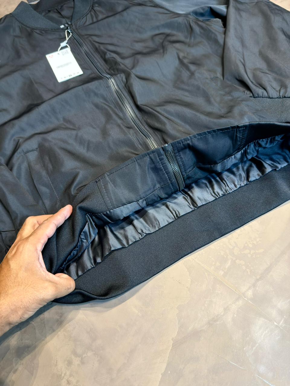 JAQUETA C/ZÍPER ACOLCHOADA ZAR4 - PRETO