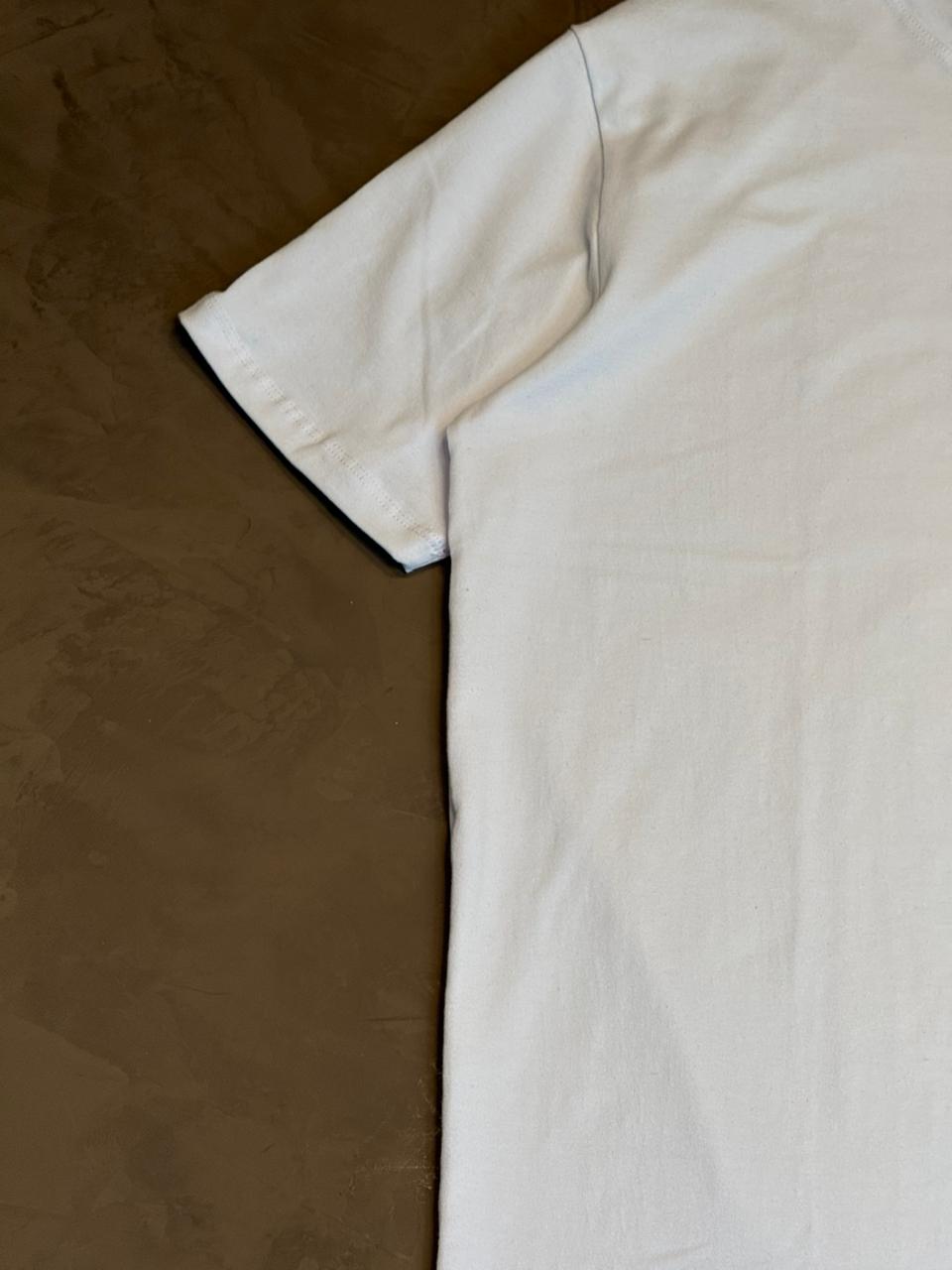 CAMISETA ZAR4 LISA - BRANCA