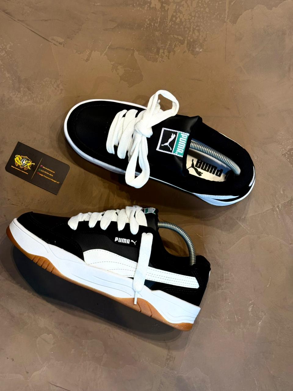 TÊNIS PM 180 - PRETO E BRANCO