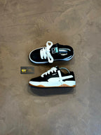 TÊNIS PM 180 - PRETO E BRANCO