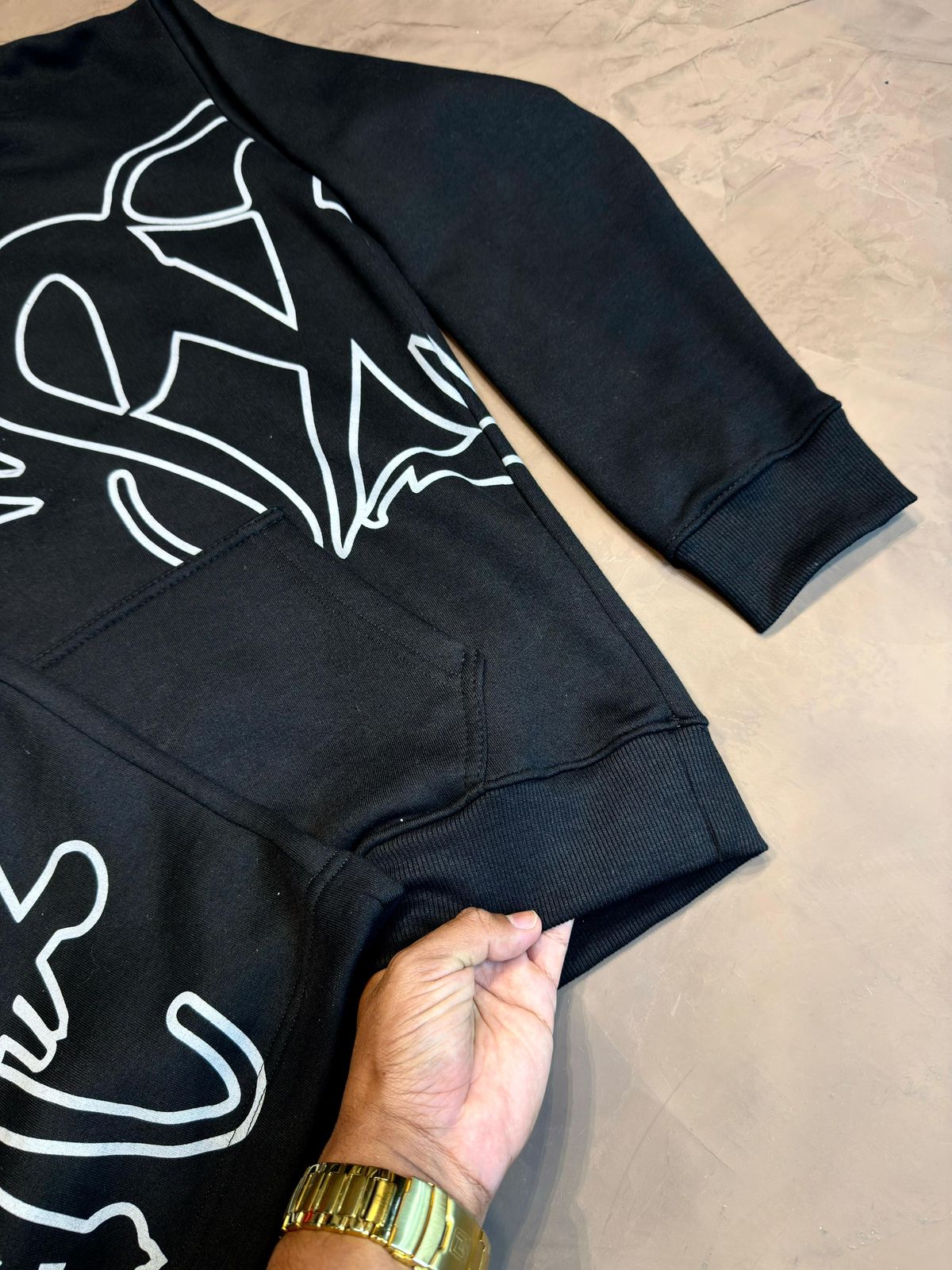 CONJUNTO $YNA WORLD MOLETOM - PRETO E CINZA