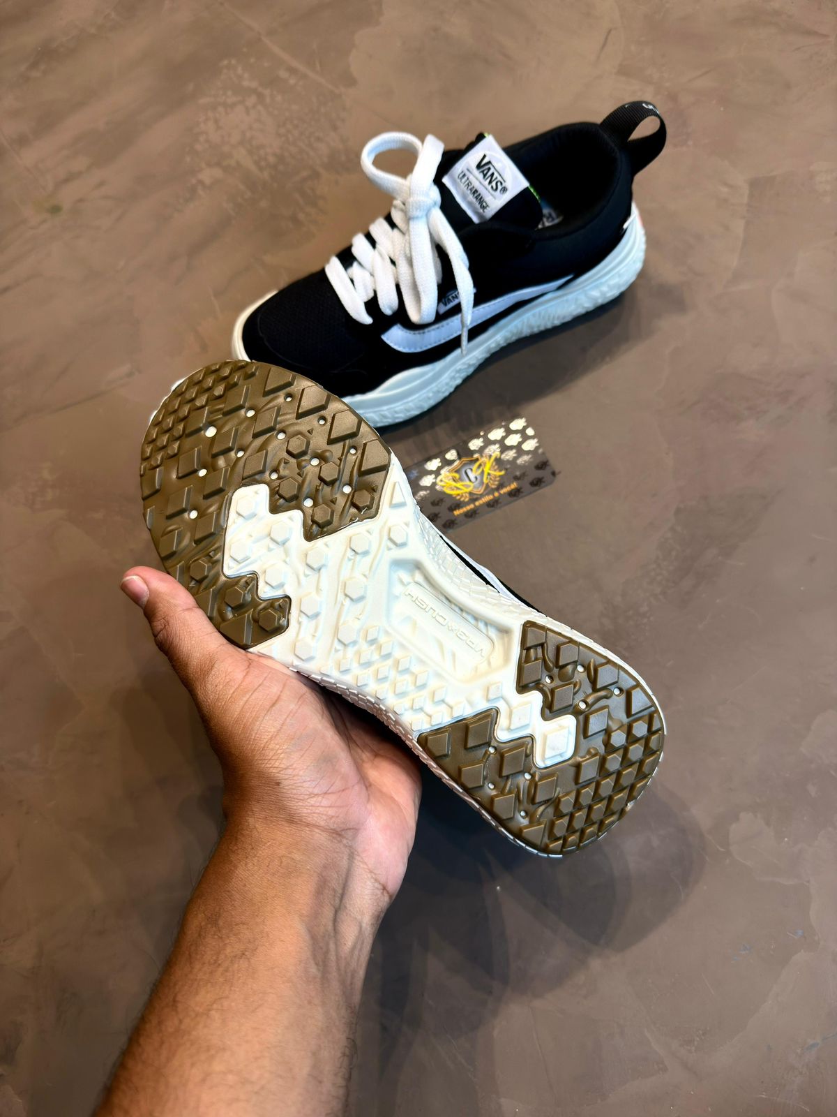 TÊNIS VNS ULTRARANGE NEO V3 - PRETO E BRANCO