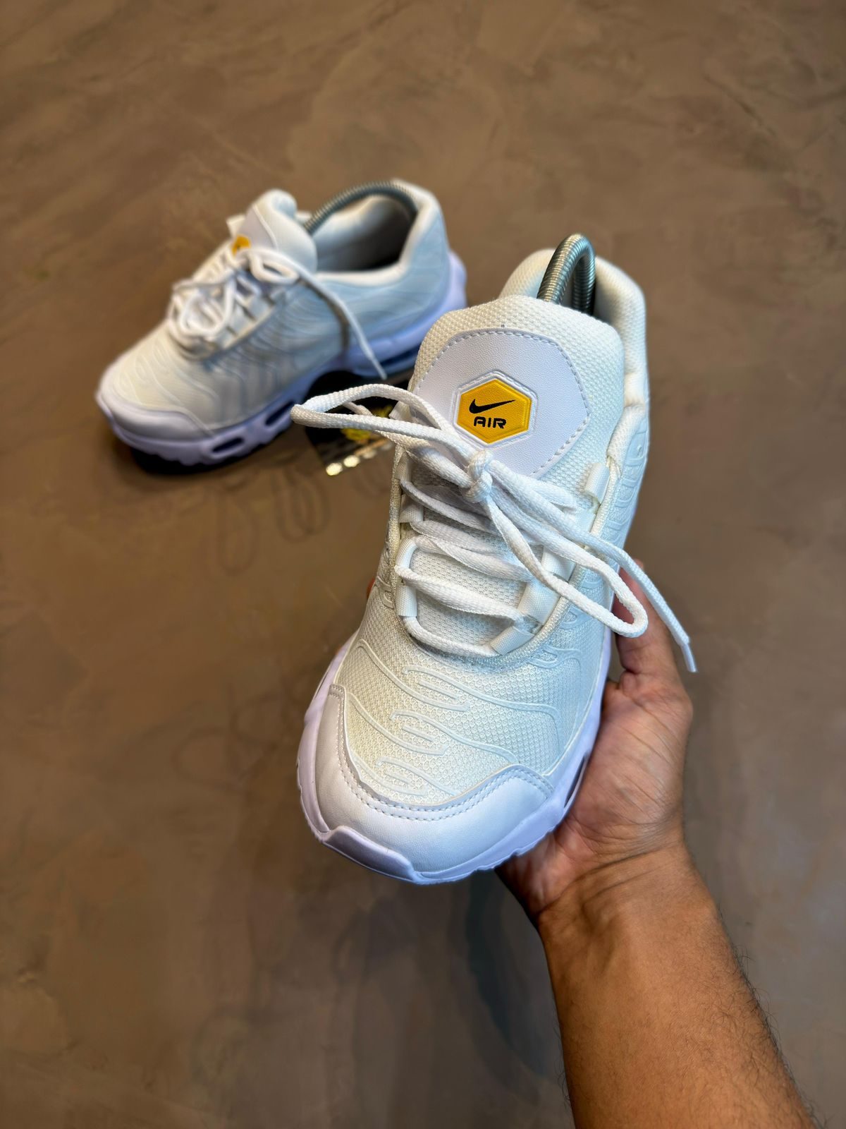 TÊNIS AIR MAX TN PLUS - TRIPLE WHITE