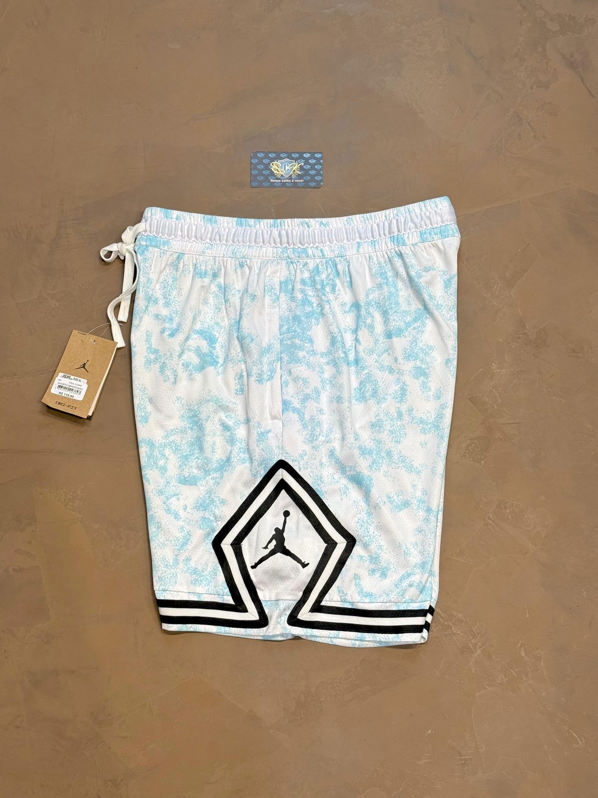 SHORTS JRDN DIAMOND - AZUL CLARO