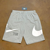 BERMUDA MOLETOM NK TM BIG SWOOSH - CINZA