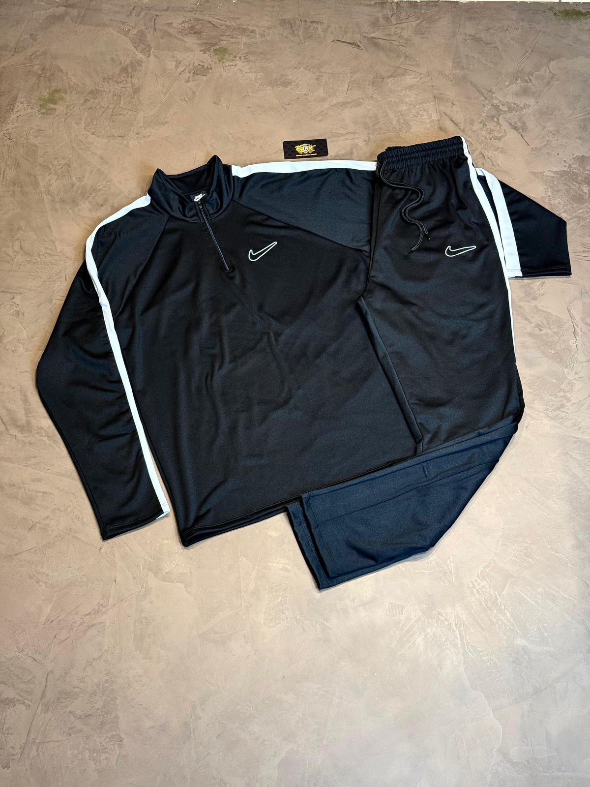 CONJUNTO NK ACADEMY INVERNO - PRETO