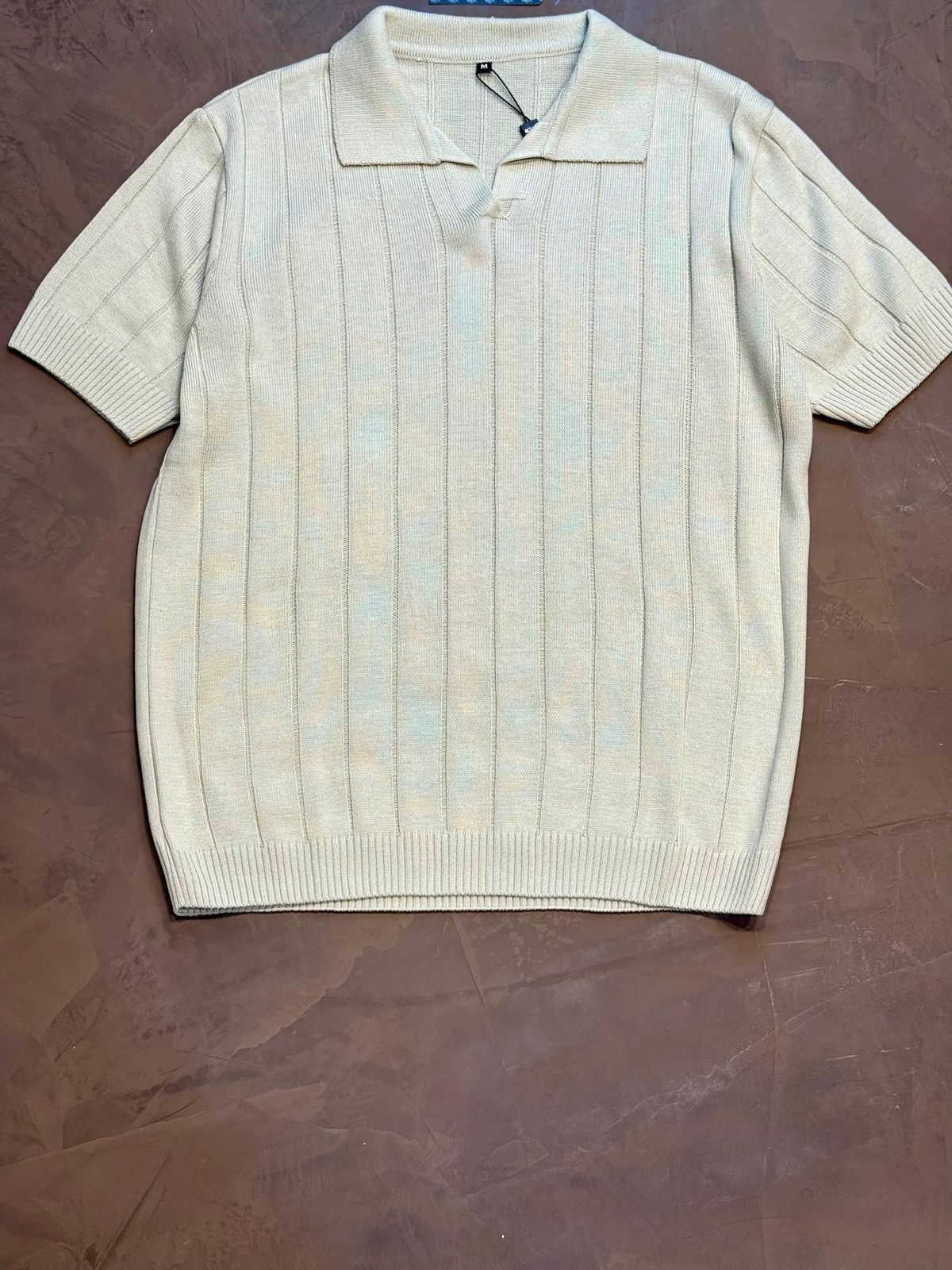 CAMISETA POLO CANELADA - BEGE