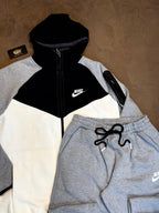 CONJUNTO NK TECH FLEECE - CINZA E PRETO