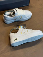 TÊNIS NB "LOW EDITION" - GOLD E BLACK