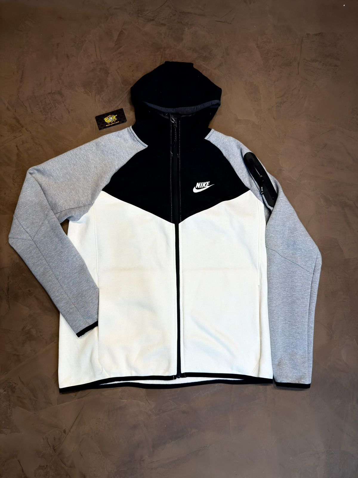 CONJUNTO NK TECH FLEECE - CINZA E PRETO